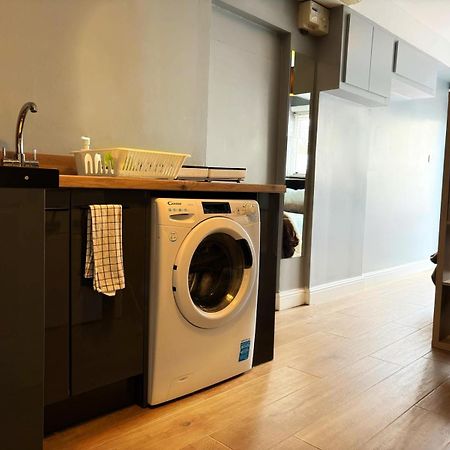 Shirley Apartments, Cozy Studio, Self Check In, 10 Min Drive To City Centre, Walking To Redbridge Train Station Southampton Eksteriør bilde